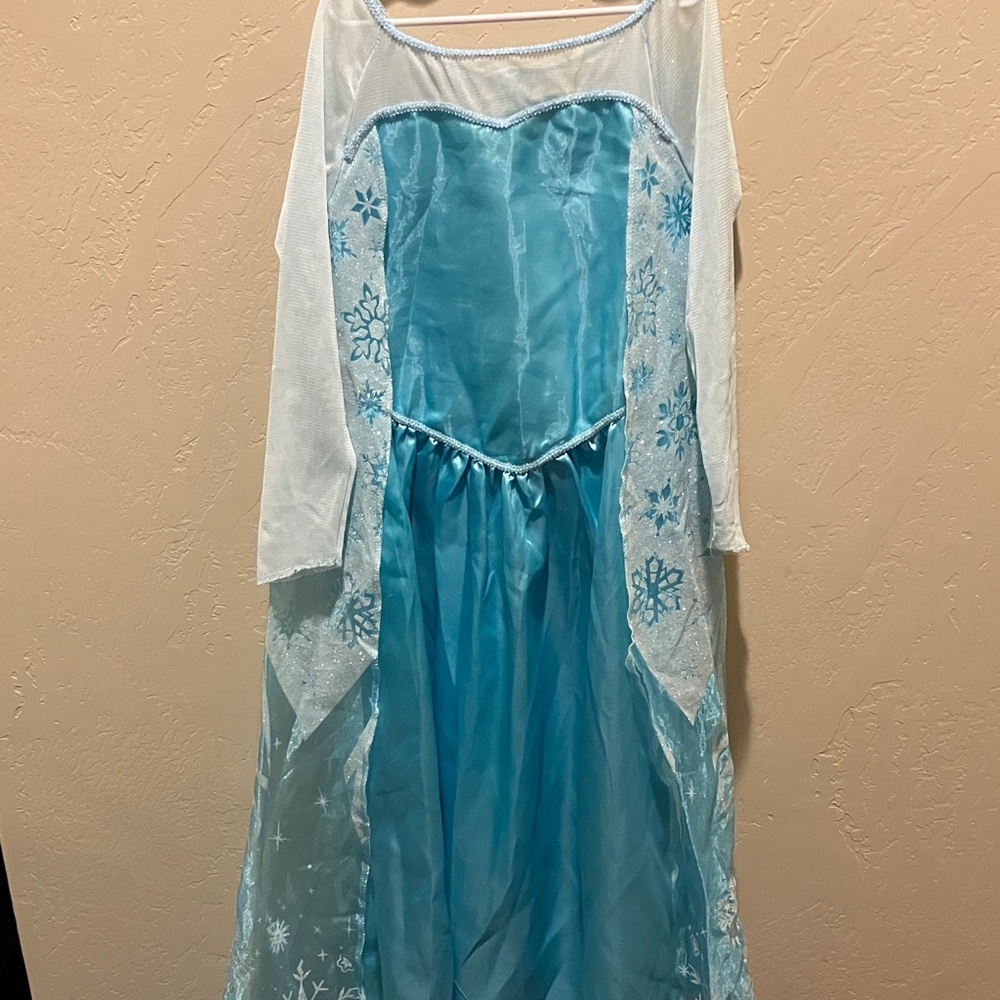 *EUC Disney Frozen Deluxe Costume 8/10 Worn Once